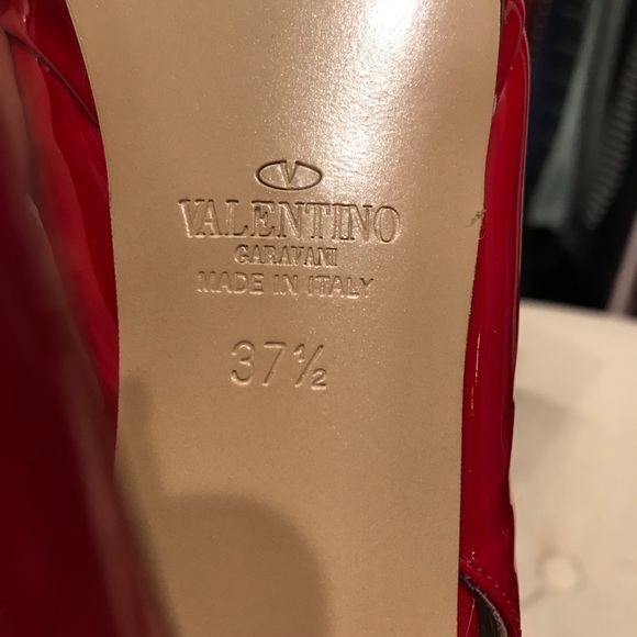 •SOLD• Valentino Red Patent Leather Slingback Heel - Picture 8 of 8